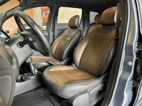 RENAULT Duster 1.6 16V 4P FLEX DYNAMIQUE AUTOM�TICO CVT, Foto 8
