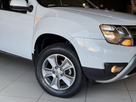 RENAULT Duster 1.6 16V 4P FLEX DYNAMIQUE AUTOM�TICO CVT, Foto 6