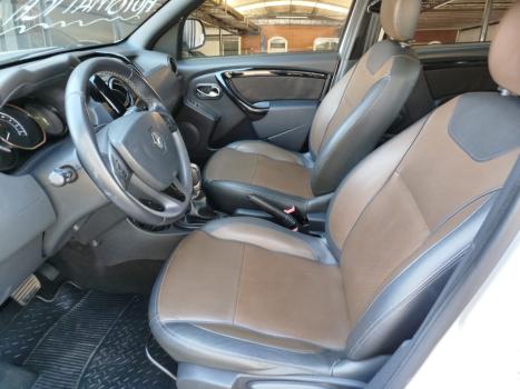 RENAULT Duster 2.0 16V 4P FLEX DYNAMIQUE AUTOMÁTICO, Foto 9 RENAULT Duster 2.0 16V 4P FLEX DYNAMIQUE AUTOMÁTICO, Foto 9