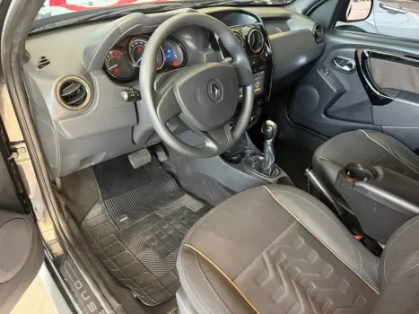 RENAULT Duster 2.0 16V 4P FLEX DYNAMIQUE AUTOMTICO, Foto 2