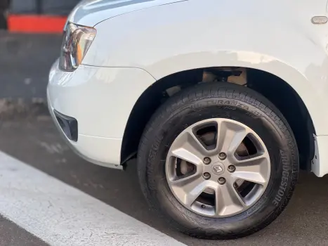 RENAULT Duster 2.0 16V 4P FLEX DYNAMIQUE AUTOMÁTICO, Foto 11 RENAULT Duster 2.0 16V 4P FLEX DYNAMIQUE AUTOMÁTICO, Foto 11