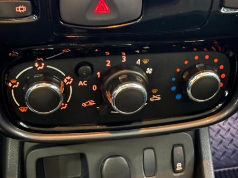 RENAULT Duster 2.0 16V 4P FLEX TECH ROAD AUTOM�TICO, Foto 18
