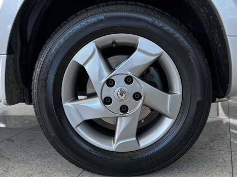 RENAULT Duster 2.0 16V 4P FLEX TECH ROAD AUTOM�TICO, Foto 9