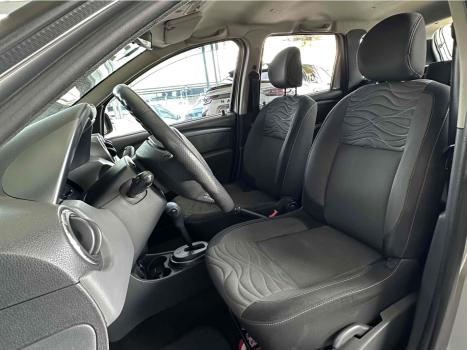 RENAULT Duster 2.0 16V 4P FLEX TECH ROAD AUTOM�TICO, Foto 15