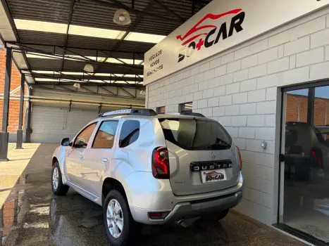 RENAULT Duster 2.0 16V 4P FLEX DYNAMIQUE AUTOM�TICO, Foto 5