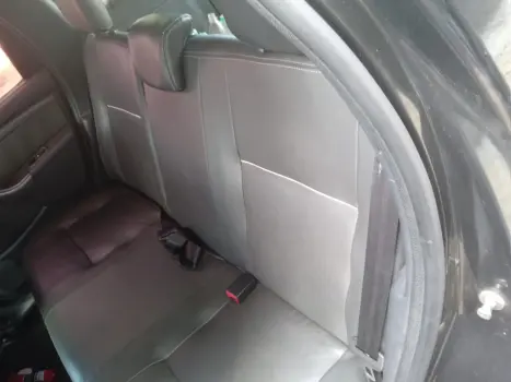 RENAULT Duster 2.0 16V 4P FLEX DYNAMIQUE AUTOM�TICO, Foto 2