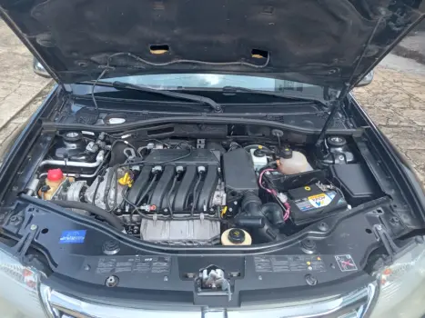 RENAULT Duster 2.0 16V 4P FLEX DYNAMIQUE AUTOM�TICO, Foto 6
