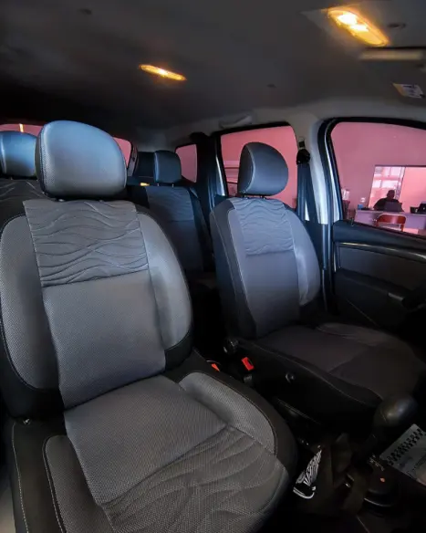 RENAULT Duster 2.0 16V 4P FLEX TECH ROAD AUTOM�TICO, Foto 14