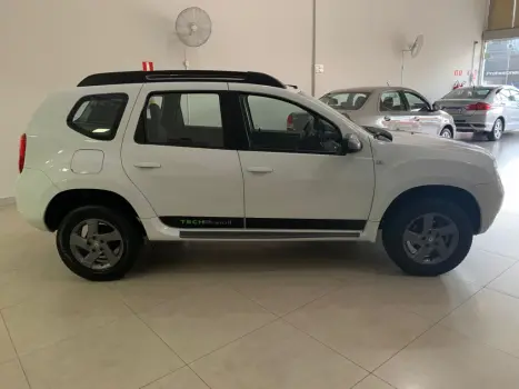 RENAULT Duster 2.0 16V 4P FLEX TECH ROAD II AUTOM�TICO, Foto 8