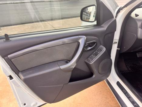 RENAULT Duster 2.0 16V 4P FLEX TECH ROAD AUTOM�TICO, Foto 10