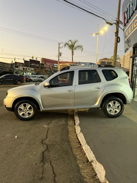 RENAULT Duster 2.0 16V 4P FLEX DYNAMIQUE AUTOM�TICO, Foto 6