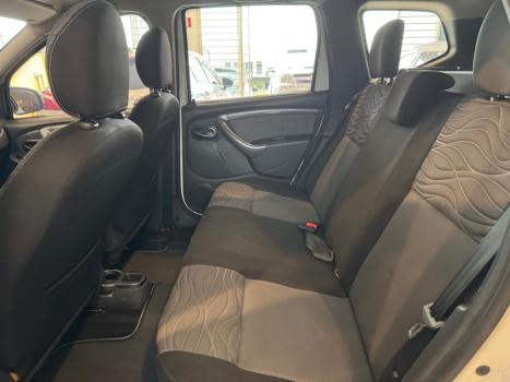 RENAULT Duster 2.0 16V 4P FLEX TECH ROAD II AUTOM�TICO, Foto 10