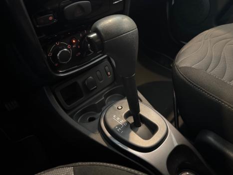 RENAULT Duster 2.0 16V 4P FLEX TECH ROAD II AUTOM�TICO, Foto 14