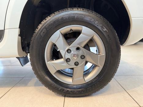 RENAULT Duster 2.0 16V 4P FLEX TECH ROAD II AUTOM�TICO, Foto 17