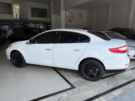 RENAULT Fluence 2.0 16V 4P FLEX DYNAMIQUE AUTOM�TICO, Foto 6
