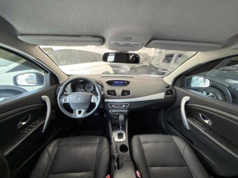 RENAULT Fluence 2.0 16V 4P FLEX DYNAMIQUE AUTOM�TICO, Foto 11