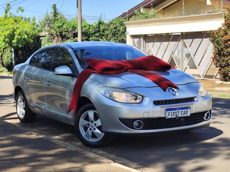 RENAULT Fluence 2.0 16V 4P FLEX DYNAMIQUE AUTOM�TICO, Foto 4