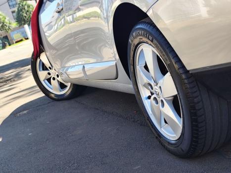 RENAULT Fluence 2.0 16V 4P FLEX DYNAMIQUE AUTOM�TICO, Foto 5