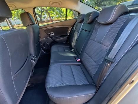 RENAULT Fluence 2.0 16V 4P FLEX DYNAMIQUE AUTOM�TICO, Foto 12