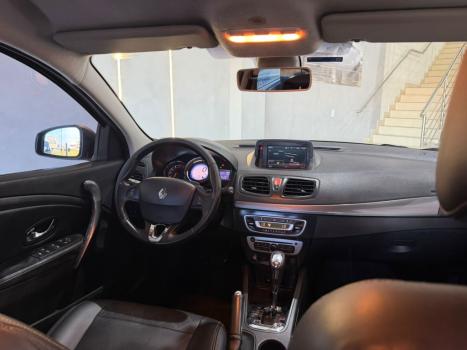 RENAULT Fluence 2.0 16V 4P FLEX DYNAMIQUE PLUS AUTOM�TICO, Foto 6