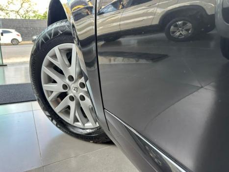 RENAULT Fluence 2.0 16V 4P FLEX DYNAMIQUE PLUS AUTOM�TICO, Foto 15