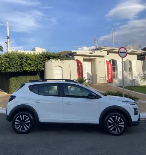 RENAULT Kardian 1.0 12V 4P EVOLUTION TURBO AUTOMÁTICO, Foto 7 RENAULT Kardian 1.0 12V 4P EVOLUTION TURBO AUTOMÁTICO, Foto 7