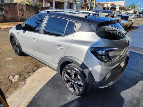 RENAULT Kardian 1.0 12V 4P PREMIER EDITION TURBO AUTOMTICO, Foto 2