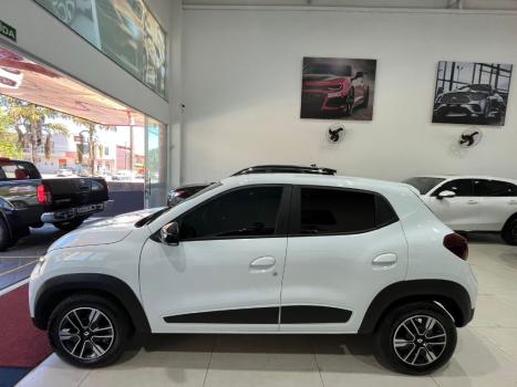 RENAULT Kwid 1.0 12V 4P SCE FLEX INTENSE, Foto 4 RENAULT Kwid 1.0 12V 4P SCE FLEX INTENSE, Foto 4