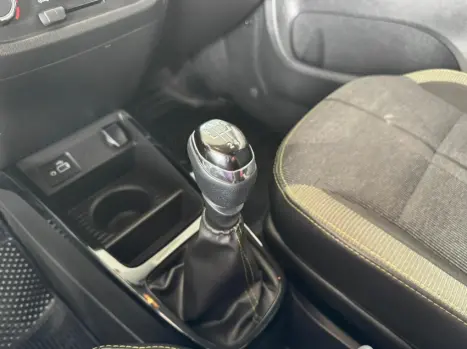 RENAULT Kwid 1.0 12V 4P SCE FLEX OUTSIDER, Foto 12