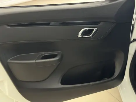 RENAULT Kwid 1.0 12V 4P SCE FLEX INTENSE, Foto 13