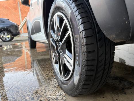 RENAULT Kwid 1.0 12V 4P SCE FLEX INTENSE, Foto 9