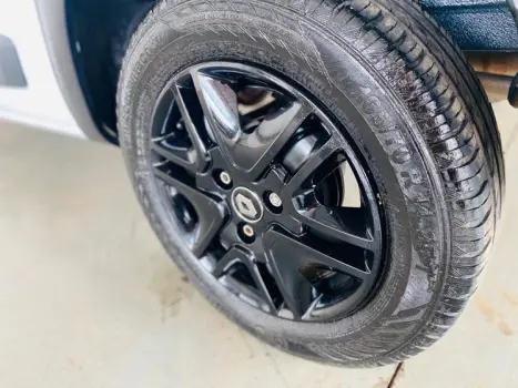 RENAULT Kwid 1.0 12V 4P SCE FLEX OUTSIDER, Foto 21