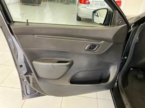 RENAULT Kwid 1.0 12V 4P SCE FLEX ZEN, Foto 16