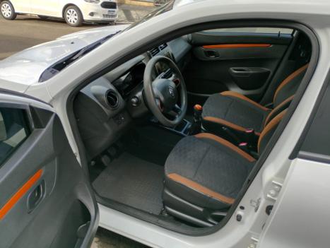 RENAULT Kwid 1.0 12V 4P SCE FLEX OUTSIDER, Foto 11