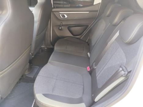 RENAULT Kwid 1.0 12V 4P SCE FLEX OUTSIDER, Foto 11