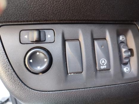 RENAULT Kwid 1.0 12V 4P SCE FLEX OUTSIDER, Foto 12