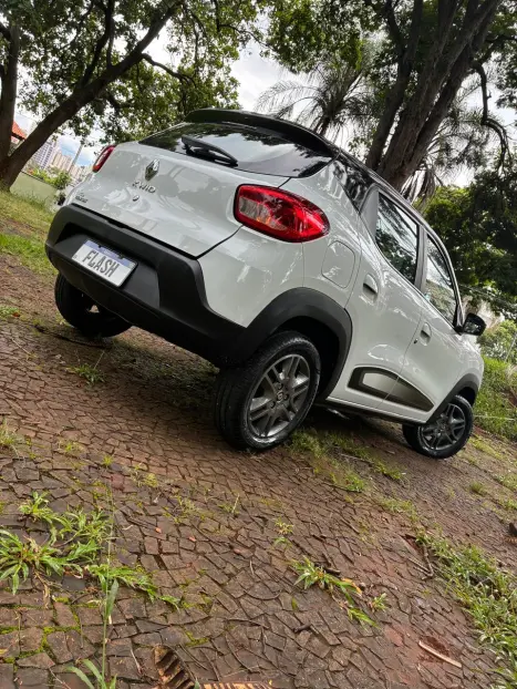 RENAULT Kwid 1.0 12V 4P SCE FLEX INTENSE, Foto 7