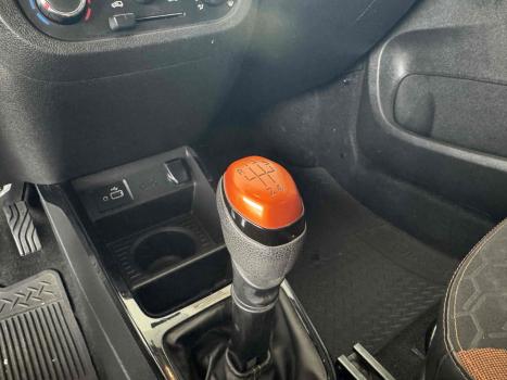 RENAULT Kwid 1.0 12V 4P SCE FLEX OUTSIDER, Foto 9