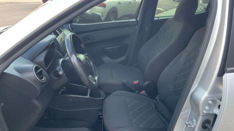 RENAULT Kwid 1.0 12V 4P SCE FLEX ZEN, Foto 8