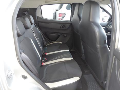 RENAULT Kwid 1.0 12V 4P SCE FLEX INTENSE, Foto 12