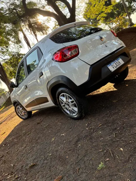 RENAULT Kwid 1.0 12V 4P SCE FLEX ZEN, Foto 11