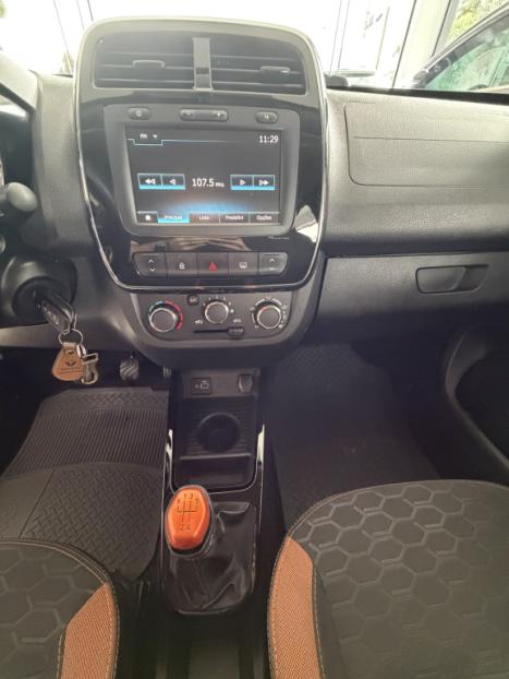 RENAULT Kwid 1.0 12V 4P SCE FLEX OUTSIDER, Foto 11