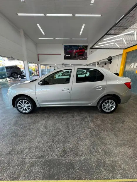 RENAULT Logan 1.0 12V 4P FLEX SCE ZEN, Foto 2
