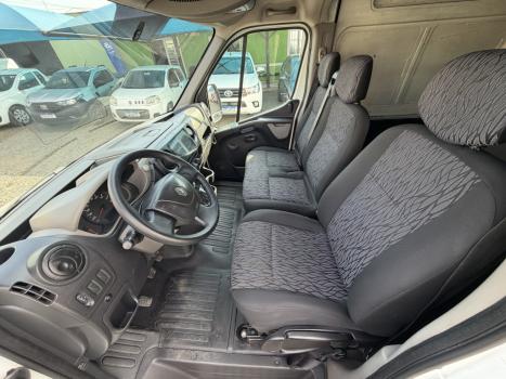 RENAULT Master 2.3 16V 3P DCI DIESEL FURGÃO L3H2, Foto 12