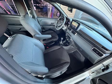 RENAULT Oroch 1.6 16V 4P FLEX INTENSE, Foto 8