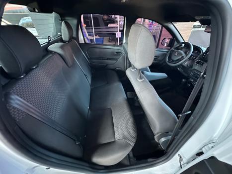 RENAULT Oroch 1.6 16V 4P FLEX INTENSE, Foto 7