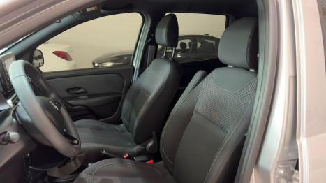 RENAULT Oroch 1.6 16V 4P FLEX INTENSE, Foto 6
