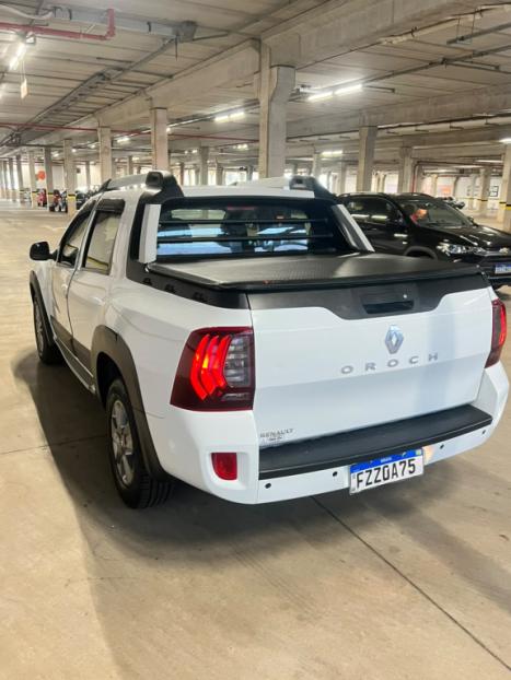 RENAULT Oroch 2.0 16V 4P FLEX DYNAMIQUE AUTOM�TICO, Foto 9
