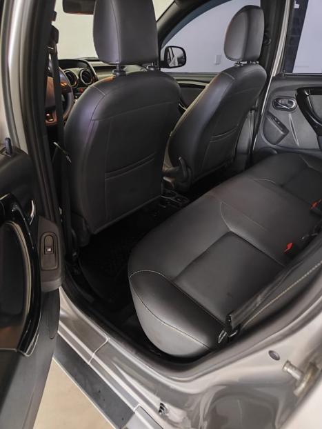 RENAULT Oroch 2.0 16V 4P FLEX DYNAMIQUE AUTOM�TICO, Foto 15