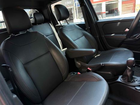 RENAULT Oroch , Foto 14